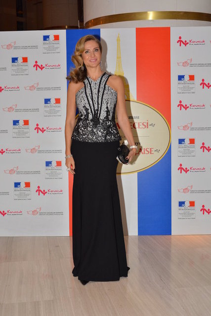 ESRA OFLAZ GÜVENKAYA