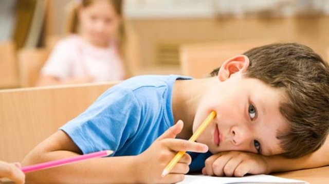 Bazı çocuklar duygularını ifade etmekten çekinebilirler.