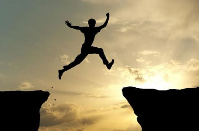 Zorlukları kucaklamak iyi bir şeydir   -  - Disiplinli ve hedefleri olan insanlar, uyuşuk insanlara göre daha uzun yaşarlar. Odaklanmakta iyiyseniz beyninizi daha fazla çalıştırırsınız ve bu da daha sağlıklı ve mutlu bir beyne sahip olmanızı sağlar.