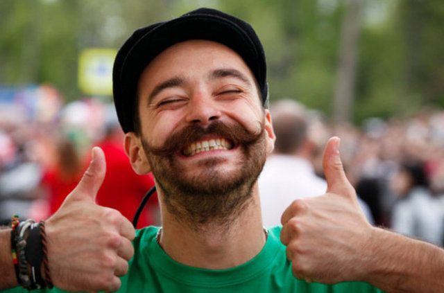 İyimserler daha uzun süre yaşar  -  - Hayata pozitif bir bakışla bakan, mutlu insanlar genel olarak daha az stres olur. Bu da bağışıklık sistemlerinin hastalıklara karşı daha dayanıklı olmasını sağlar.