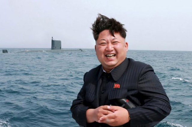 Kuzey Kore denizaltıdan kıtalararası nükleer başlıklı füze fırlattığını iddia ediyor.