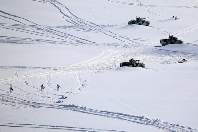 Burada, 14. Mekanize Piyade Tugay Komutanlığı birlikleri, 9. Kolordu Komutanlığı'nın birlikleri üzerinden aşarak, taarruza başladı.