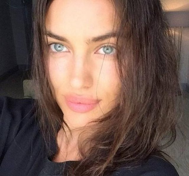 Dünyanın en gözde top modellerinden biri olan Irına Shayk, paylaştığı makyajsız selfie'siyle konuşuluyor.