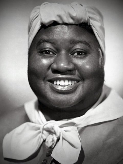 1939 - Hattie McDaniel (Rüzgar Gibi Geçti) Oscar kazanan ilk siyahi oyuncu.
