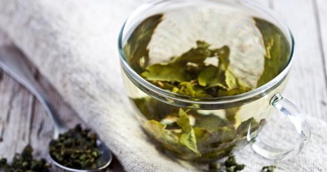 Çin kültürünün en önemli parçası olarak görülen yeşil çay ise hem resmi hem de gayriresmi davetlerde servis ediliyor. KAYNAK: MSN