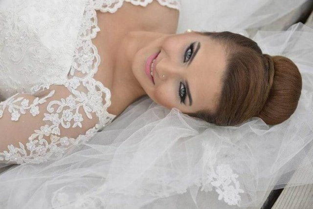 Karaciğer, akciğer, böbrekleri ve korneaları alınan Gürcan'ın, eşi Kürşat Gürcan, "Ben eşimi kaybettim, dilerim verdiğimiz organlar birilerini hayata bağlar" dedi.