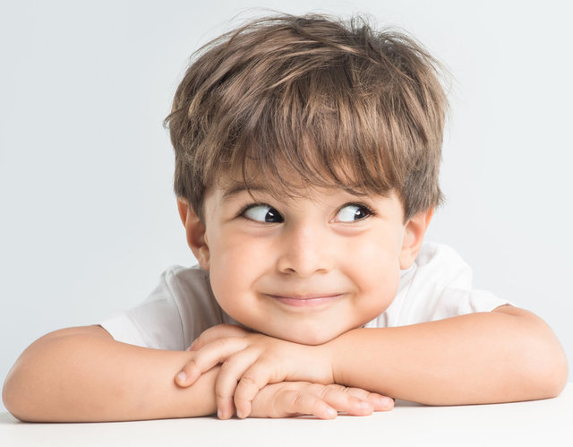 Beğenilerinizde cömert, eleştirilerinizde cimri olmanız çocuklarınızın yaşamlarını sandığınızdan da olumlu bir hale dönüştürebilir.