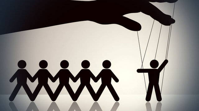 Yetişkinlik çağlarına geldiklerinde birer usta manipülatöre dönüşen bu insanlar, aslında ne yaptıklarının farkında değildirler.