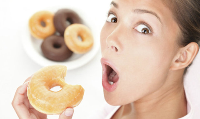 Genelde bağımlılık deyince hep madde ve uyuşturucu gelir aklımıza ve fakat çocukların ve biz yetişkinlerin çok daha farklı bağımlılıklarımız olabiliyor.