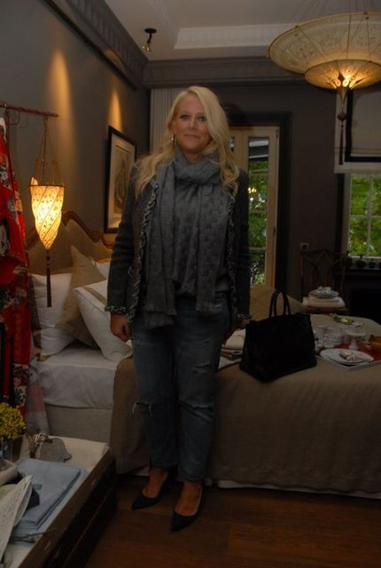 AYLİN SARUHAN 