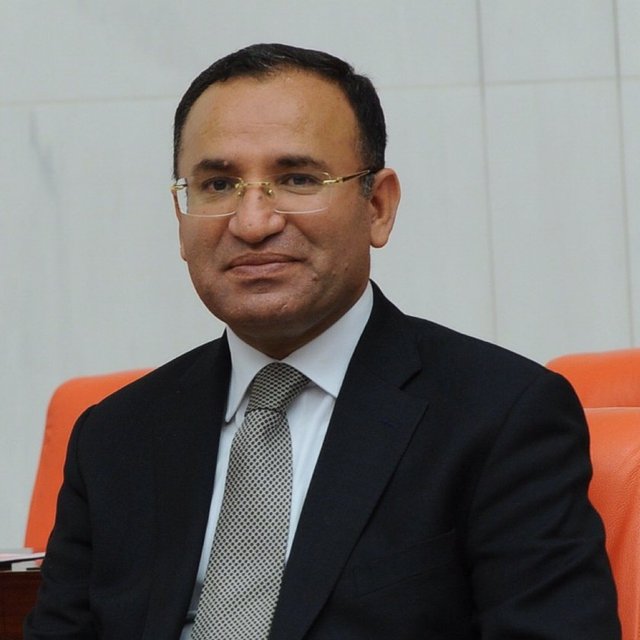 Bekir Bozdağ - 1 Nisan 1965 - Koç burcu