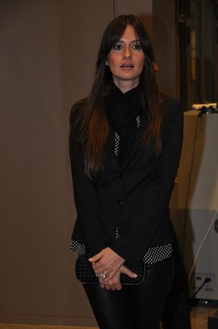YASEMİN ÖZİLHAN