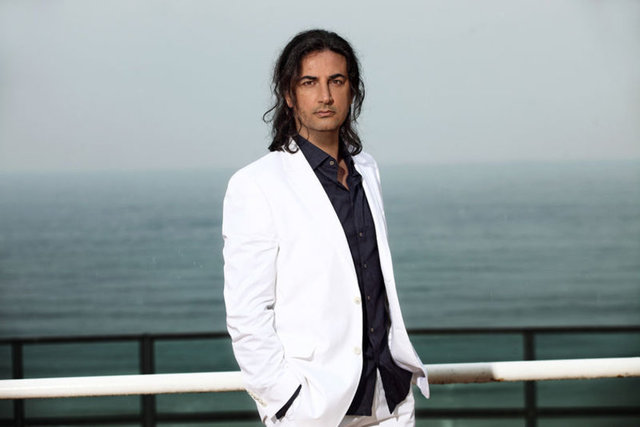 Çelik, yeni şarkısı, geçen hafta sosyal medyayı sağlayan çıplak fotoğrafı ve amacıyla ilgili şunları söylemişti: