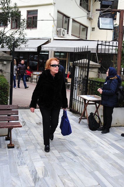 AYŞE ÇOLAKOĞLU 