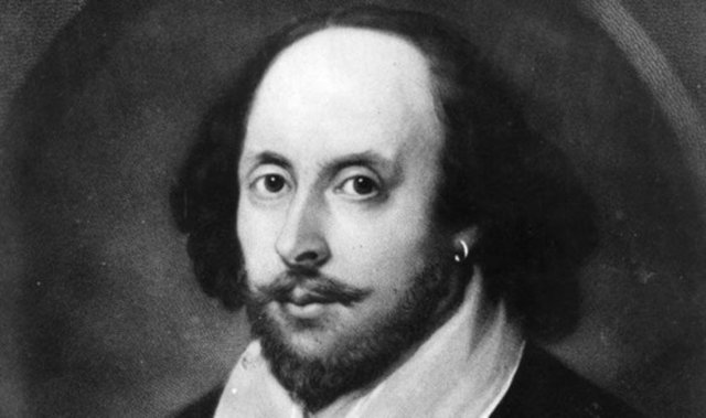 15. William Shakespeare   - Sık sık İngiltere'nin ulusal şairi ve "Bard of Avon" olarak bahsedilen  William Shakespeare, 210 IQ'ya sahipti ve yaşamış en büyük İngilizce konuşan yazar ve oyun yazarı olarak saygınlığa kavuşmuştur.