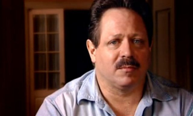 38. Christopher Langan   - 174-210 arası bir IQ'ya sahip olan  Christopher Langan'a,  Esquire Magazine tarafından Amerika'nın en zeki erkeği ünvanı verildi.