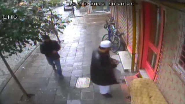 11 Aralık 2014: Özbek Hoca olarak tanınan Abdullah Buhari (38), 11 Aralık 2014'te Zeytinburnu'nda din dersi verdiği İhsan İlmi Hizmetler ve Yardımlaşma Derneği'nin önünde vurularak öldürüldü.