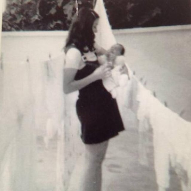 ATA DEMİRER  - Başta annem olmak üzere hepimizin kadınlar gününü kutlarım. Başımızın üstüne