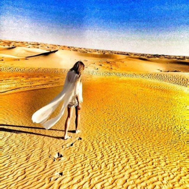 ÖZGE ULUSOY  - Kim ne derse desin... Gururla taşı kimliğini çalış başar gururlan gururlandır.... Kadının kadına yaptığını kimse yapmadı lafını söyletme artık!!!