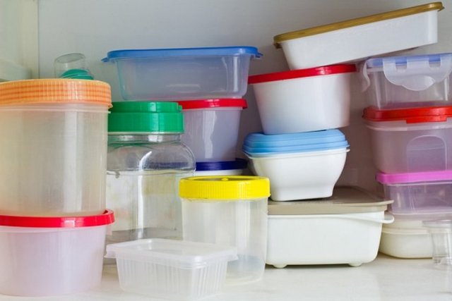 22. Plastik kavanoz ve kaplar geri dönüşüm kutusuna gidebilir.