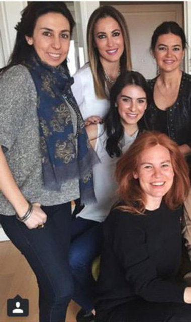 GÜLŞAH ALKOÇLAR VE ARKADAŞLARI