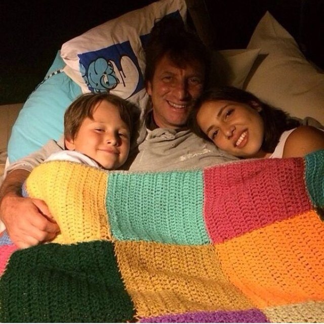 Hüseyin Kaya babasına olan benzerliğiyle dikkat çekiyor.