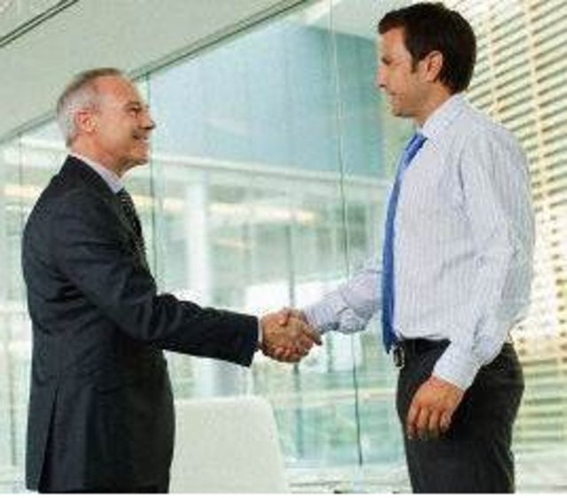 Türkiye'de toplam kaç benzin istasyonu vardır?