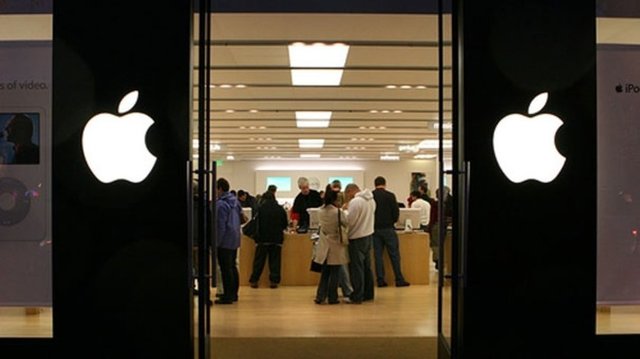 24. Biş müşteriye sadece sesinizi kullanarak onlara yardım edeceğinizi göstermenin yolunu canlı olarak burada gösterebilir misiniz?