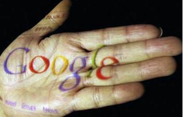 Dolabında o kadar çok tişört var ki seçmekte zorlanıyorsun. Daha kolay seçim yapmak için ne yaparsın?