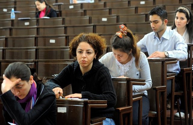 Yurdakul, nefes egzersizinin nasıl yapılacağını, "Bunun için önce 8'e kadar sayıp derin nefes almak, ardından 8'e kadar sayıp, bu süre boyunca aldığımız nefesi tutmak ve son alarak da 8'e kadar sayarken