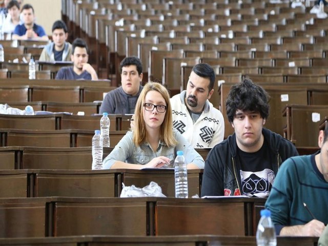 Öğrencide dikkat eksikliği varsa sınavdan önce mutlaka çözülmesi gerektiğini belirten Yurdakul,