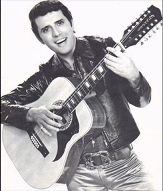 Albümleri : -  - Sevgi Çiçekleri (1975)