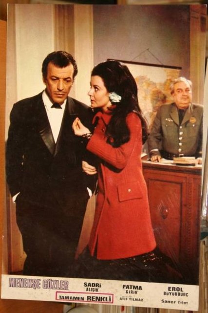 Ancak Büyükburç, daha albüm çıkarmadan filmlerde oynamaya başlamıştı.