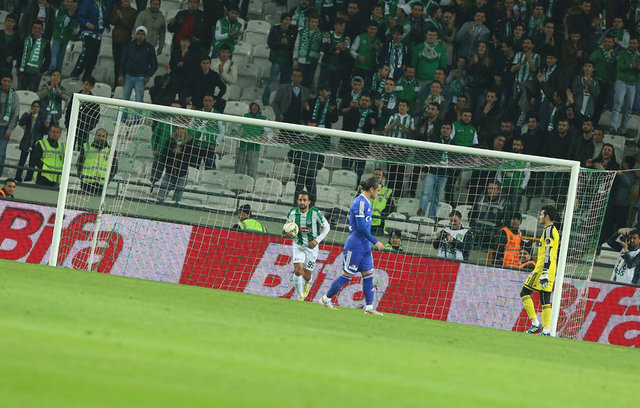 - - Şota Yaptığı Hareketle Belki 3 Puanı Kaybetti Ama Adamlığını Asla Kaybetmeyecek