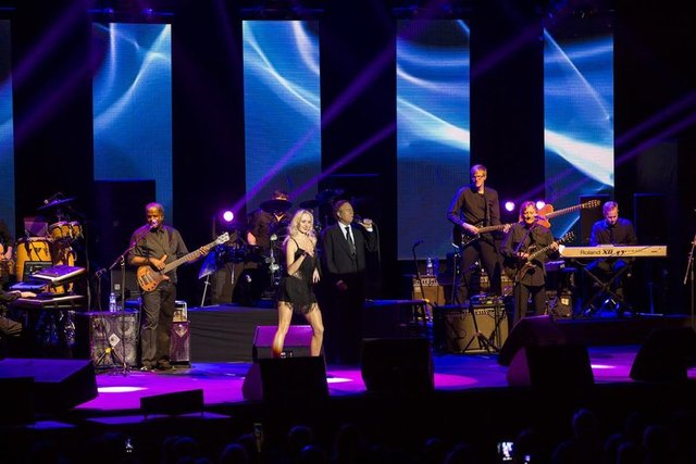 JULIO IGLESIAS 