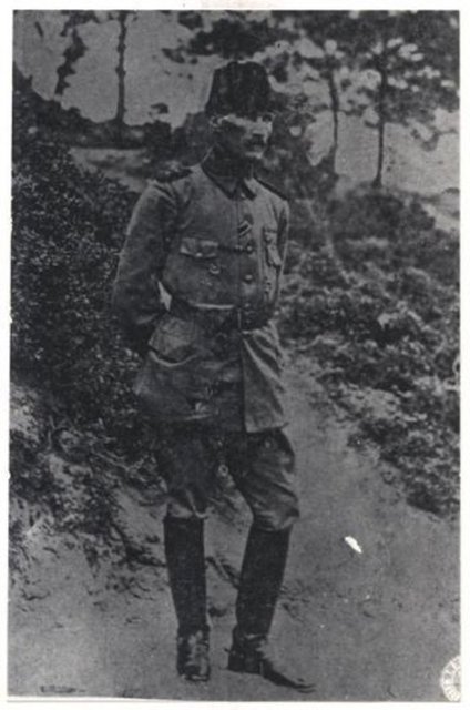 Hattâ ben komutanlara şifahen verdiğim emirlerde şunu ilâve etmişimdir: 'Size ben taarruz emretmiyorum, ölmeyi emrediyorum. Biz ölünceye kadar geçecek zaman zarfında, yerimize başka kuvvetler ve komutanlar geçebilir.'"