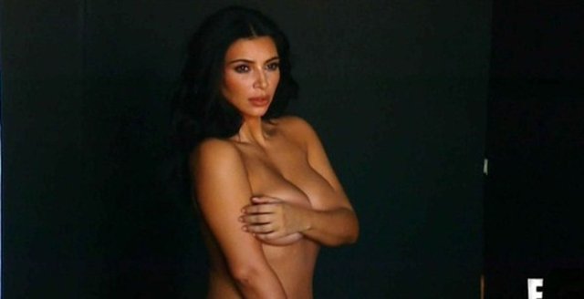 Bu pozlara nasıl tepkiler geleceği şimdiden merak konusu oldu.