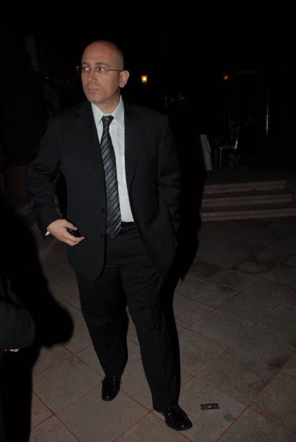 İZZET GARİH