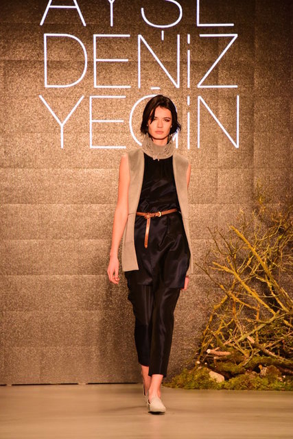 AYŞE DENİZ YEĞİN DEFİLE