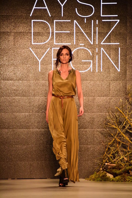 AYŞE DENİZ YEĞİN DEFİLE