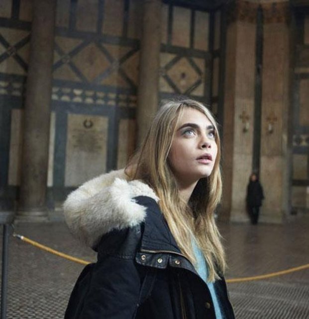 Başrollerde ünlü İngiliz model Cara Delevingne, Daniel Brühl ve Kate Beckinsale var. Delevingne filmde Amanda Knox rolünde.