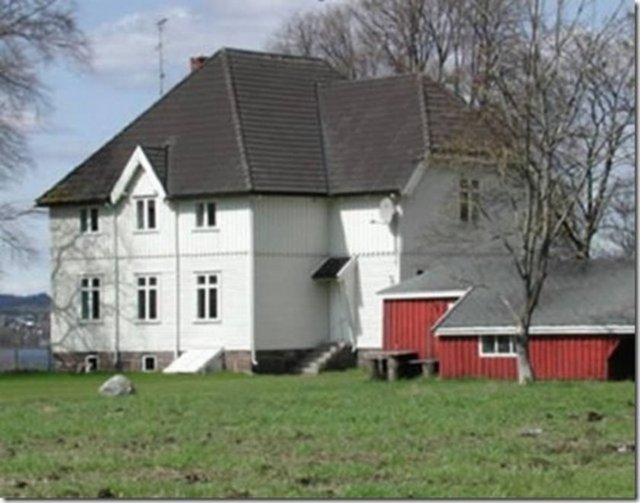 Hapishane sakinleri lapa yapıyorlarsa organik lapa yapıyorlar çünkü yasaklanan tek şey uyuşturucu değil, aynı zamanda böcek ilâçları da. İyi kalite yiyecek üretmek isteyen Bastoey, çevre dostu kuruluşlardan da maddi destek alıyor.