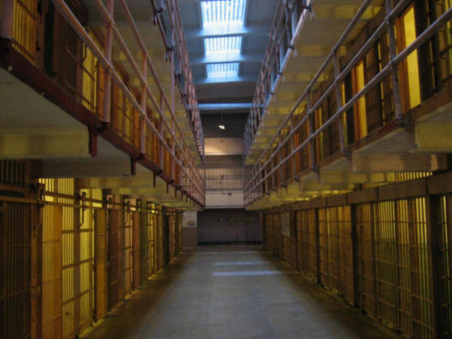 Bugün ada, Ulusal Park Hizmetleri tarafından Altın Kapı Ulusal Eğlence Alanları'nın bir parçası olarak yönetilen tarihî bir yer. Hapishane olarak faaliyet yaptığı 29 sene boyunca hiçbir mahkûmun kaçış teşebbüsünün başarıyla sonuçlanmadığı bilinmektedir.