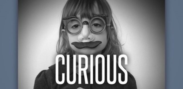 CURIOUS WORDS - Ekranda belirtilen kelimeleri söyleyen çocuklar sonunda bir kısa film sahibi oluyor. 4 yaş üstü