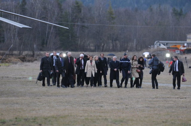 Uçağın enkazına, ülkenin güneyinde bir köyün yakınlarında ulaşıldığı belirtildi.
