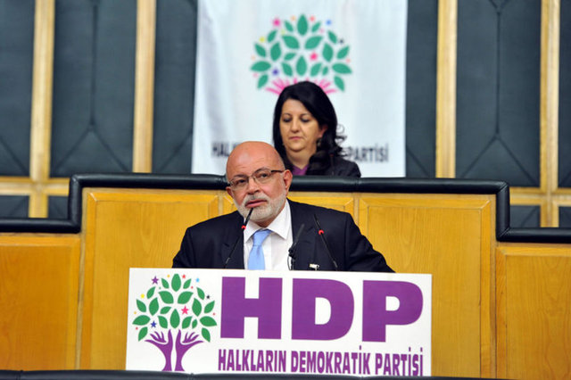 Serhat Bucak: Almanya'da 22 yıl yaşayan Kürt siyasetçi, Şanlıurfa'dan HDP milletvekilliği aday adayı oldu.
