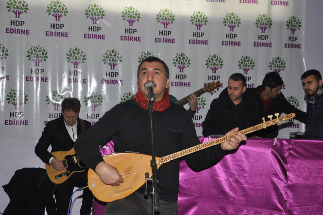 Ferhat Tunç: Sanatçı Tunç, Tunceli'den başvuru yapan isimler arasında.