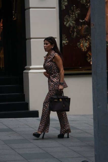 SUZAN SABANCI DİNÇER