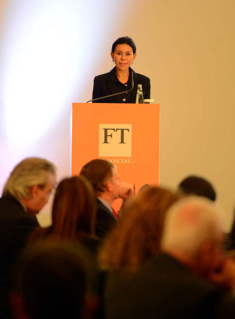 SUZAN SABANCI DİNÇER