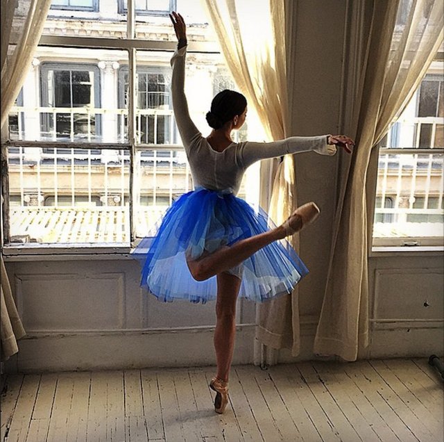 Mary Helen Bowers – 321,000 takipçi